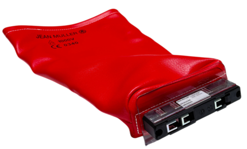 Fuse Holder with Protective Sleeve 1